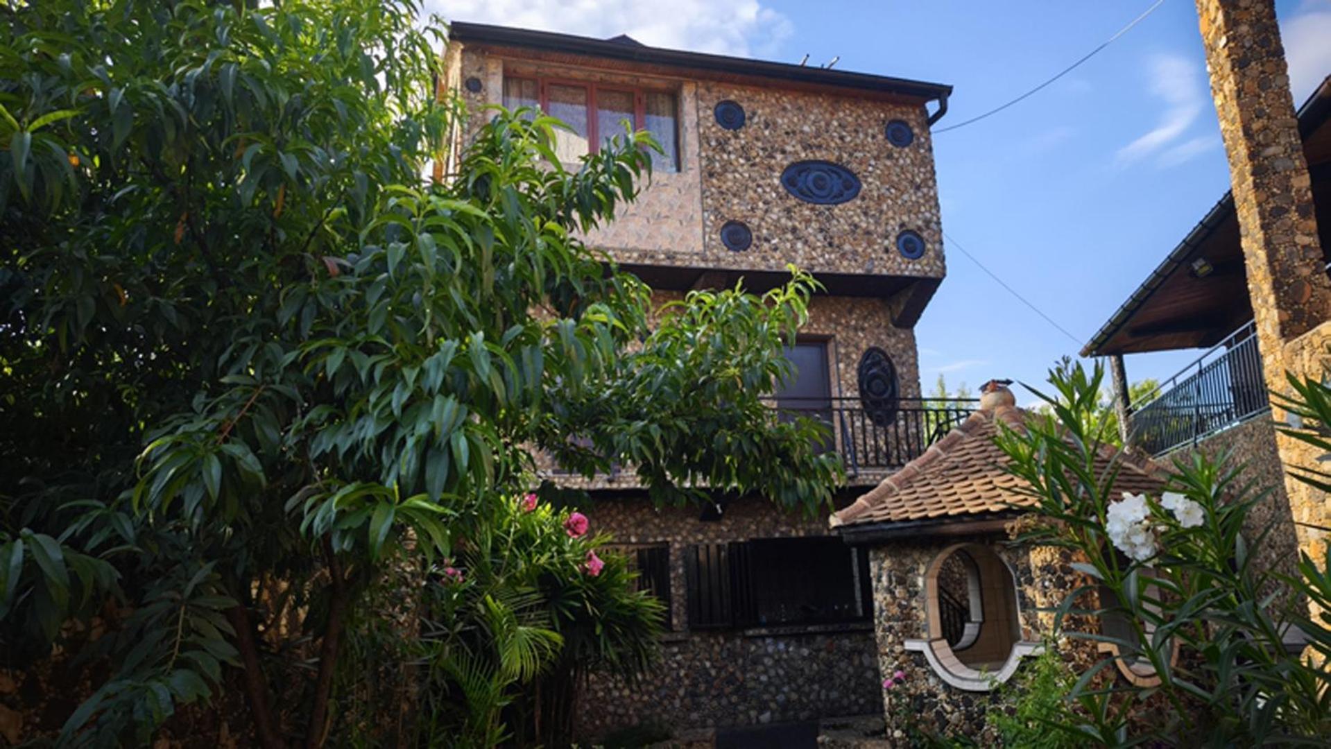 Hotel Restaurant Le Miamiam Glouglou Ambositra ภายนอก รูปภาพ