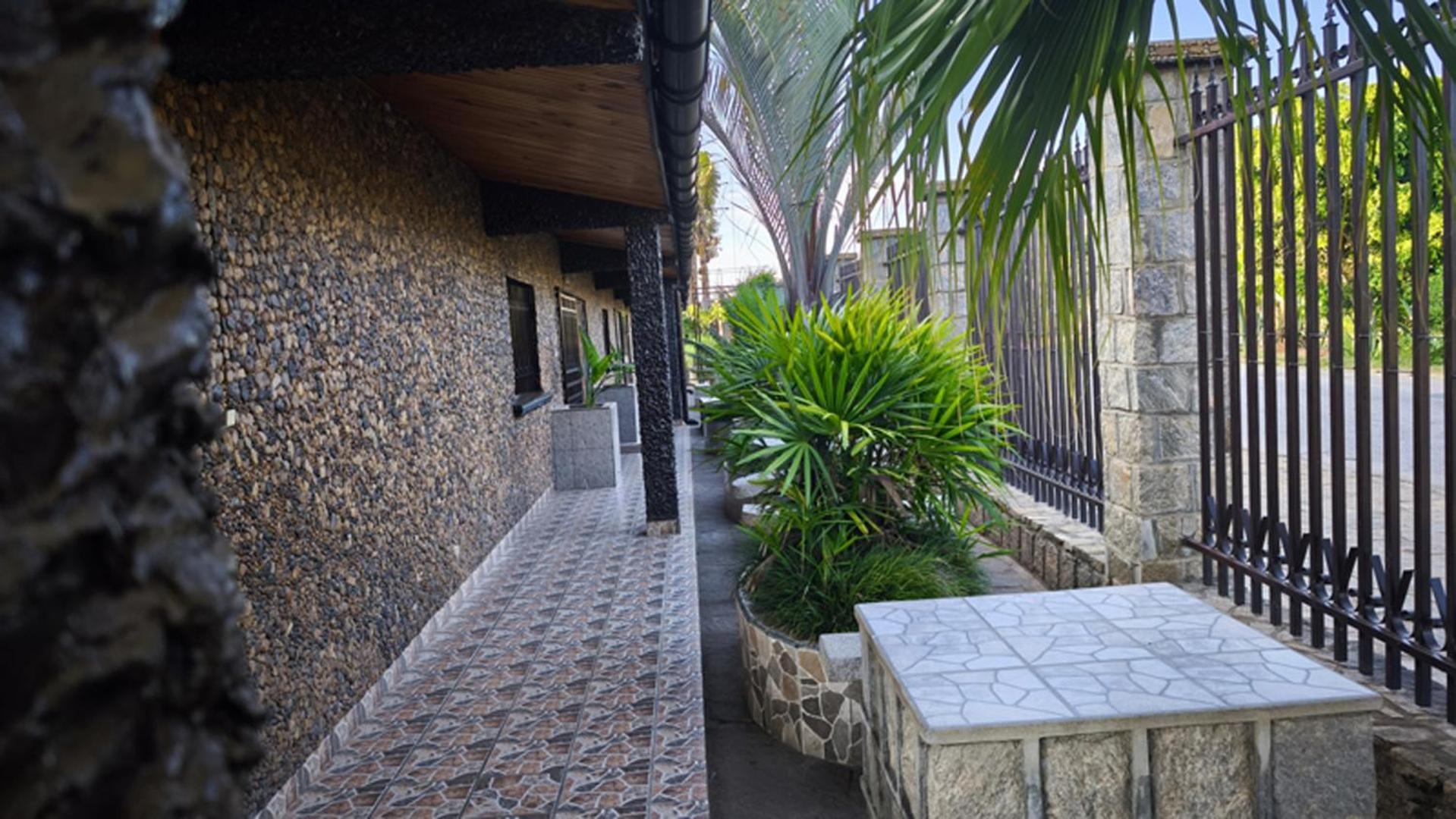 Hotel Restaurant Le Miamiam Glouglou Ambositra ภายนอก รูปภาพ